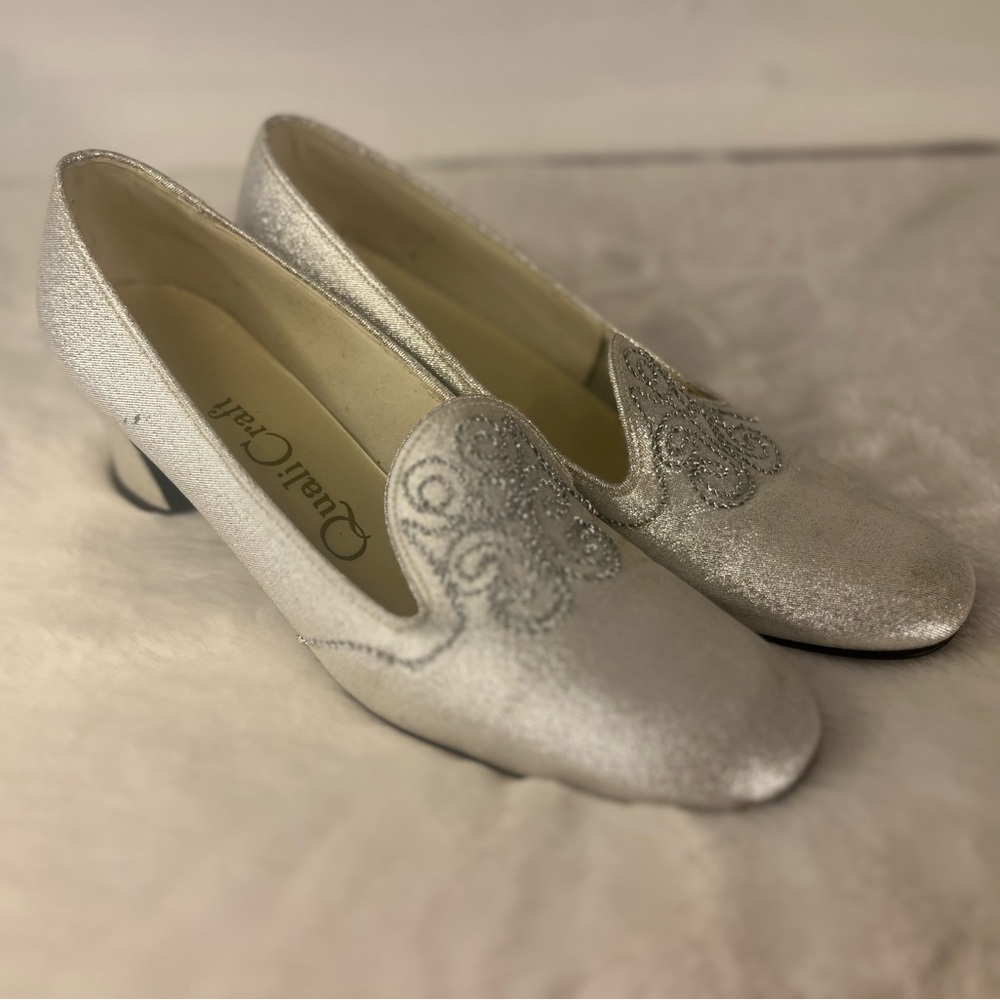 Womens vintage 1970s heels size 9AA​